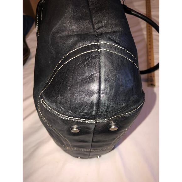 Vintage Coach Soho 5570 Large Carry All Bag Black Y2K Contrast Stitch Buckle - Picture 11 of 14